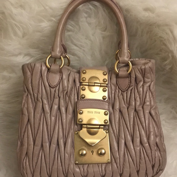 Sale**Miu Miu matelasse nude/Pink Bag - Picture 8 of 9